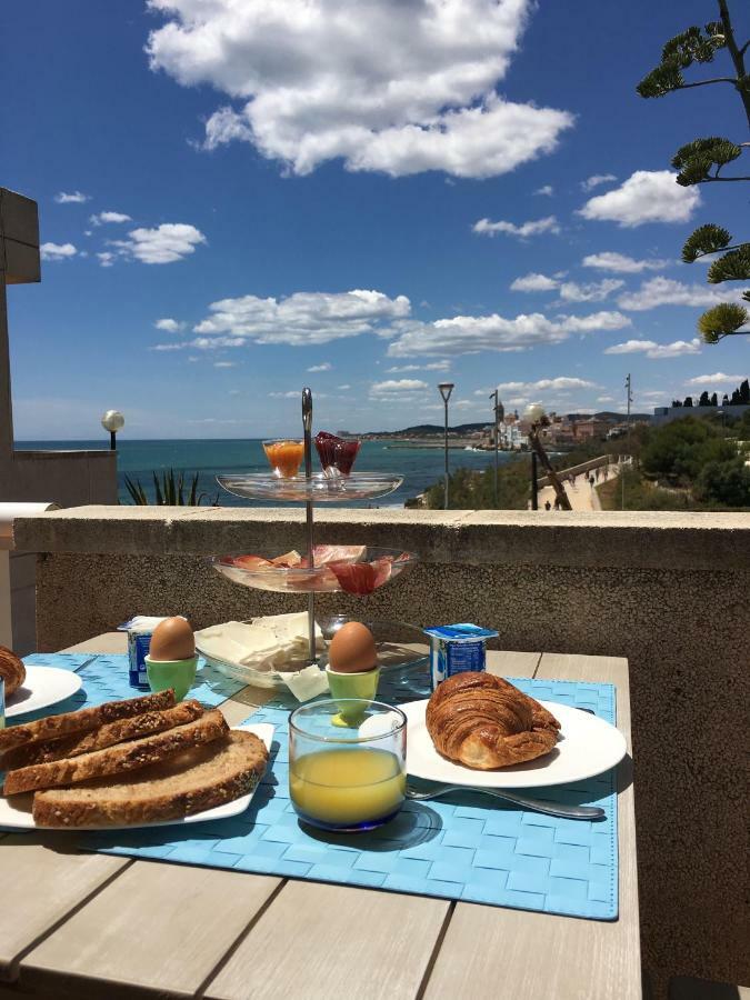 Casa Balmins Sitges Bed & Breakfast Exterior foto