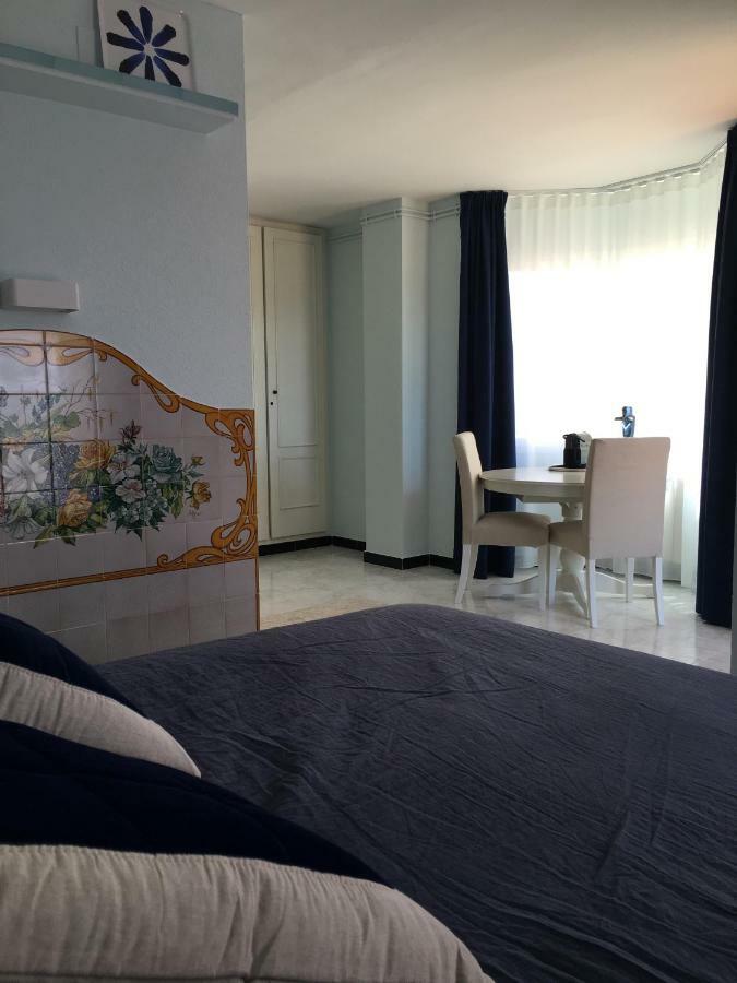 Casa Balmins Sitges Bed & Breakfast Exterior foto